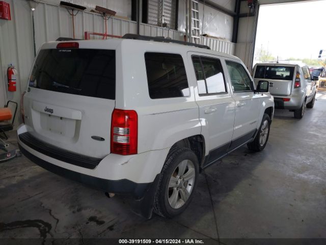 Photo 3 VIN: 1C4NJRFBXCD624742 - JEEP PATRIOT 