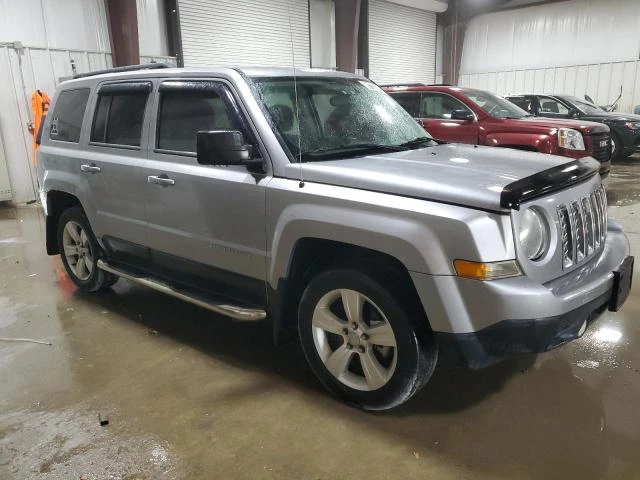 Photo 3 VIN: 1C4NJRFBXED761103 - JEEP PATRIOT LA 