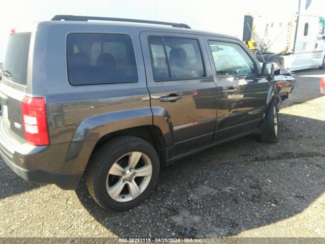 Photo 3 VIN: 1C4NJRFBXGD650831 - JEEP PATRIOT 