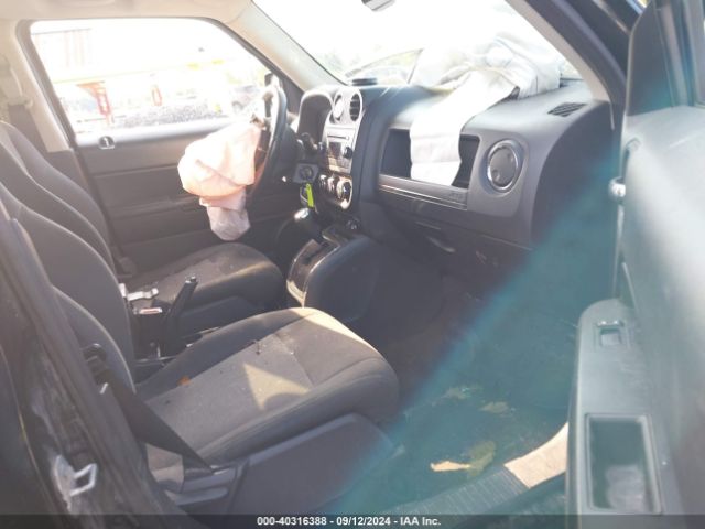 Photo 4 VIN: 1C4NJRFBXGD650909 - JEEP PATRIOT 