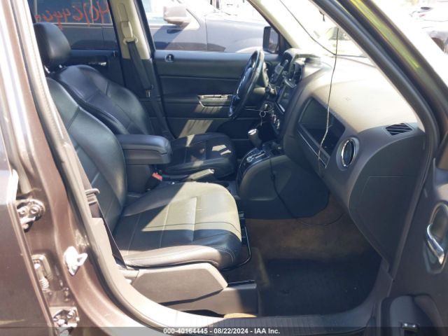 Photo 4 VIN: 1C4NJRFBXGD658394 - JEEP PATRIOT 