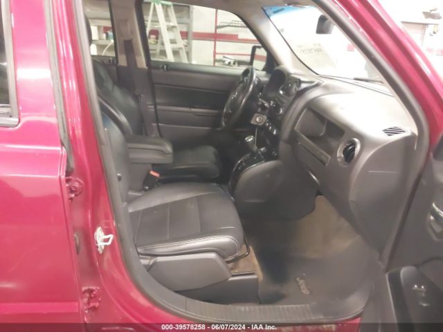 Photo 4 VIN: 1C4NJRFBXGD673994 - JEEP PATRIOT 