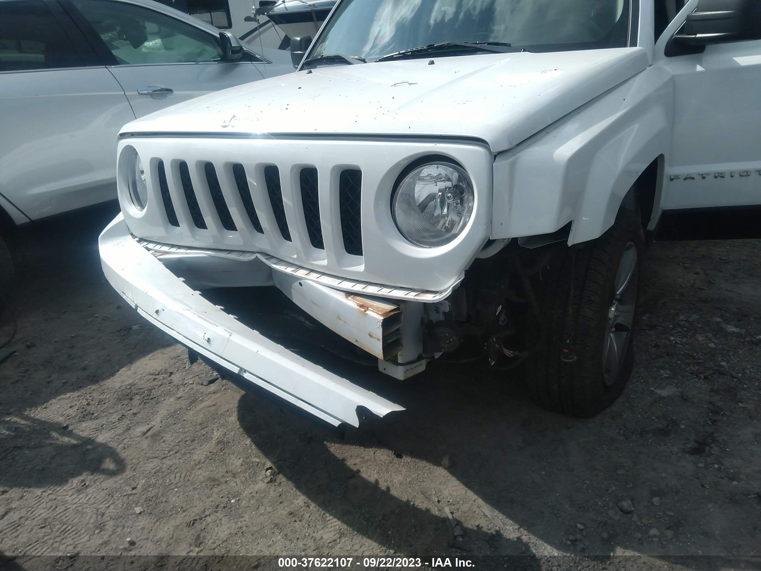 Photo 5 VIN: 1C4NJRFBXGD697308 - JEEP LIBERTY (PATRIOT) 