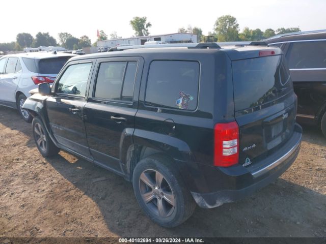 Photo 2 VIN: 1C4NJRFBXHD205717 - JEEP PATRIOT 