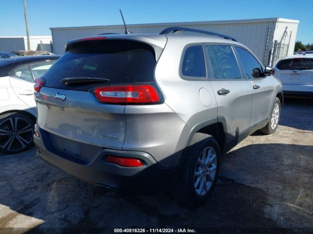 Photo 3 VIN: 1C4PJLAB0HW669133 - JEEP CHEROKEE 