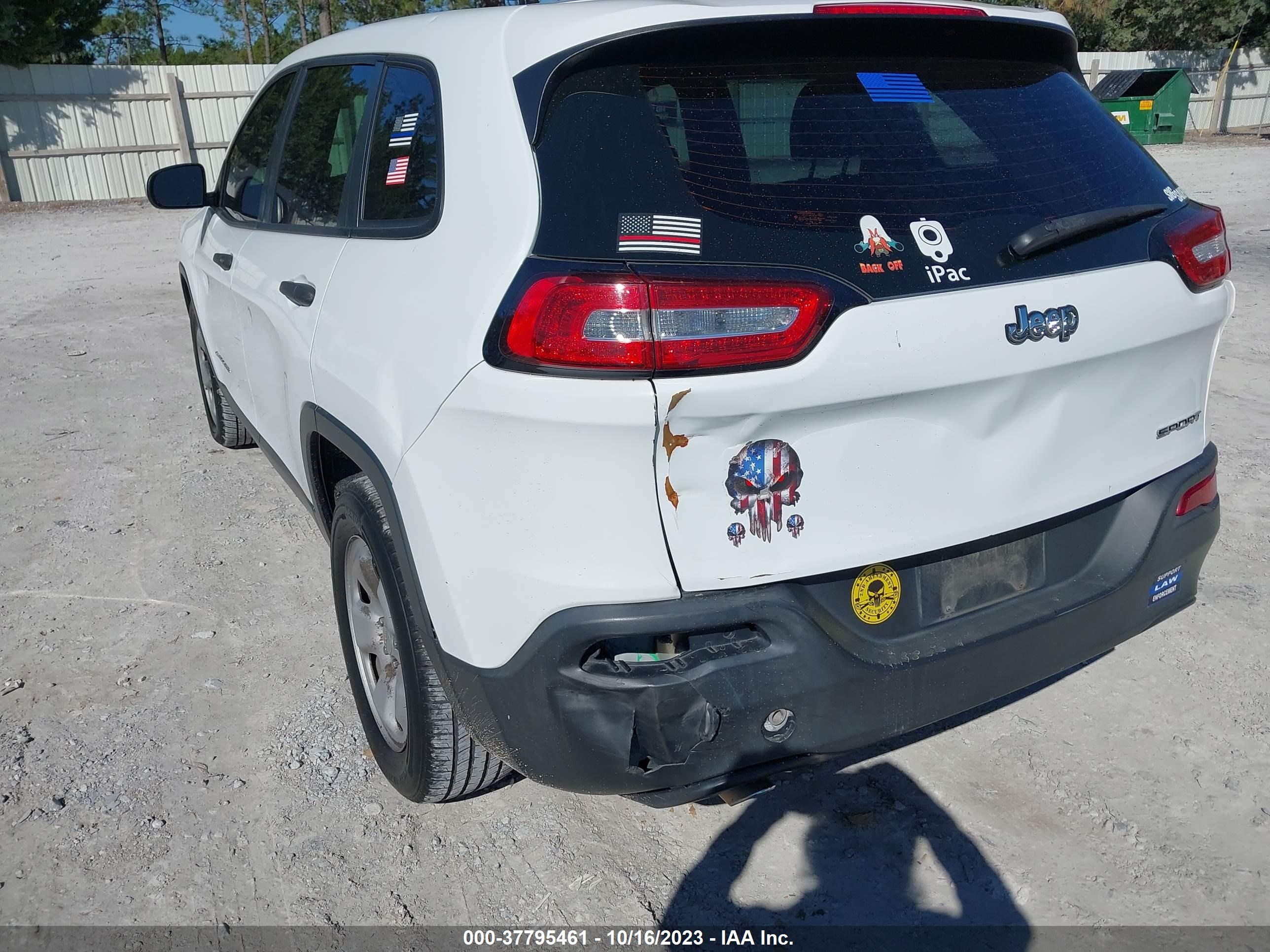 Photo 5 VIN: 1C4PJLAB1EW163614 - JEEP CHEROKEE 