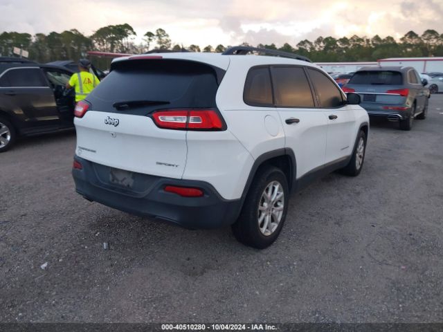 Photo 3 VIN: 1C4PJLAB1GW216623 - JEEP CHEROKEE 