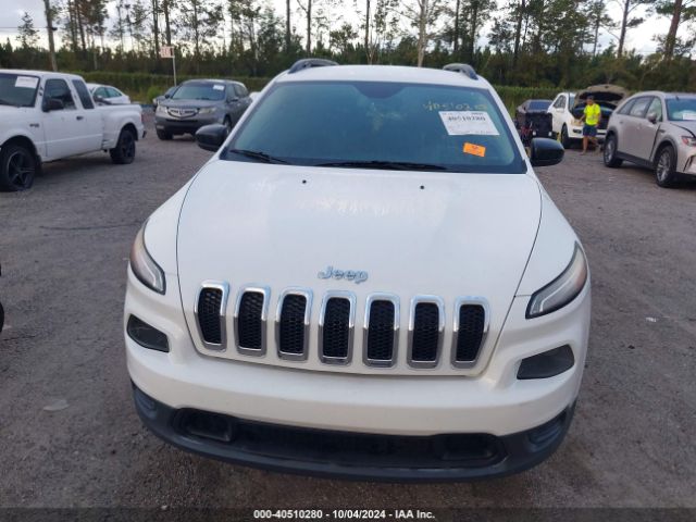 Photo 5 VIN: 1C4PJLAB1GW216623 - JEEP CHEROKEE 