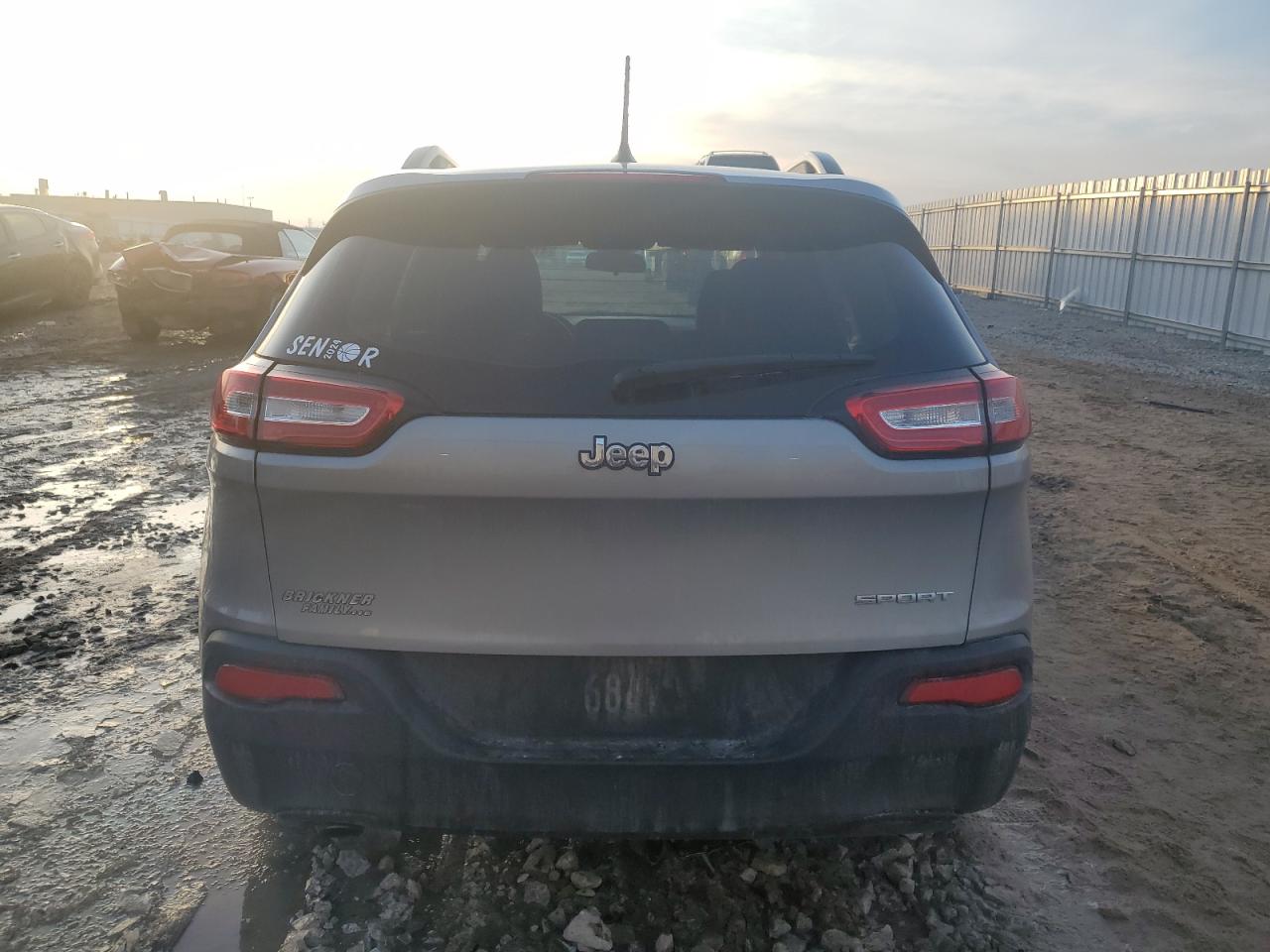 Photo 5 VIN: 1C4PJLAB2GW107250 - JEEP GRAND CHEROKEE 