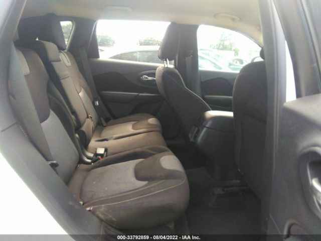 Photo 7 VIN: 1C4PJLAB2GW201158 - JEEP CHEROKEE 