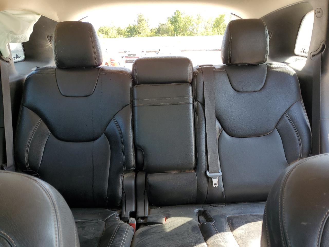 Photo 25 VIN: 1C4PJLAB3FW761043 - JEEP CHEROKEE S 