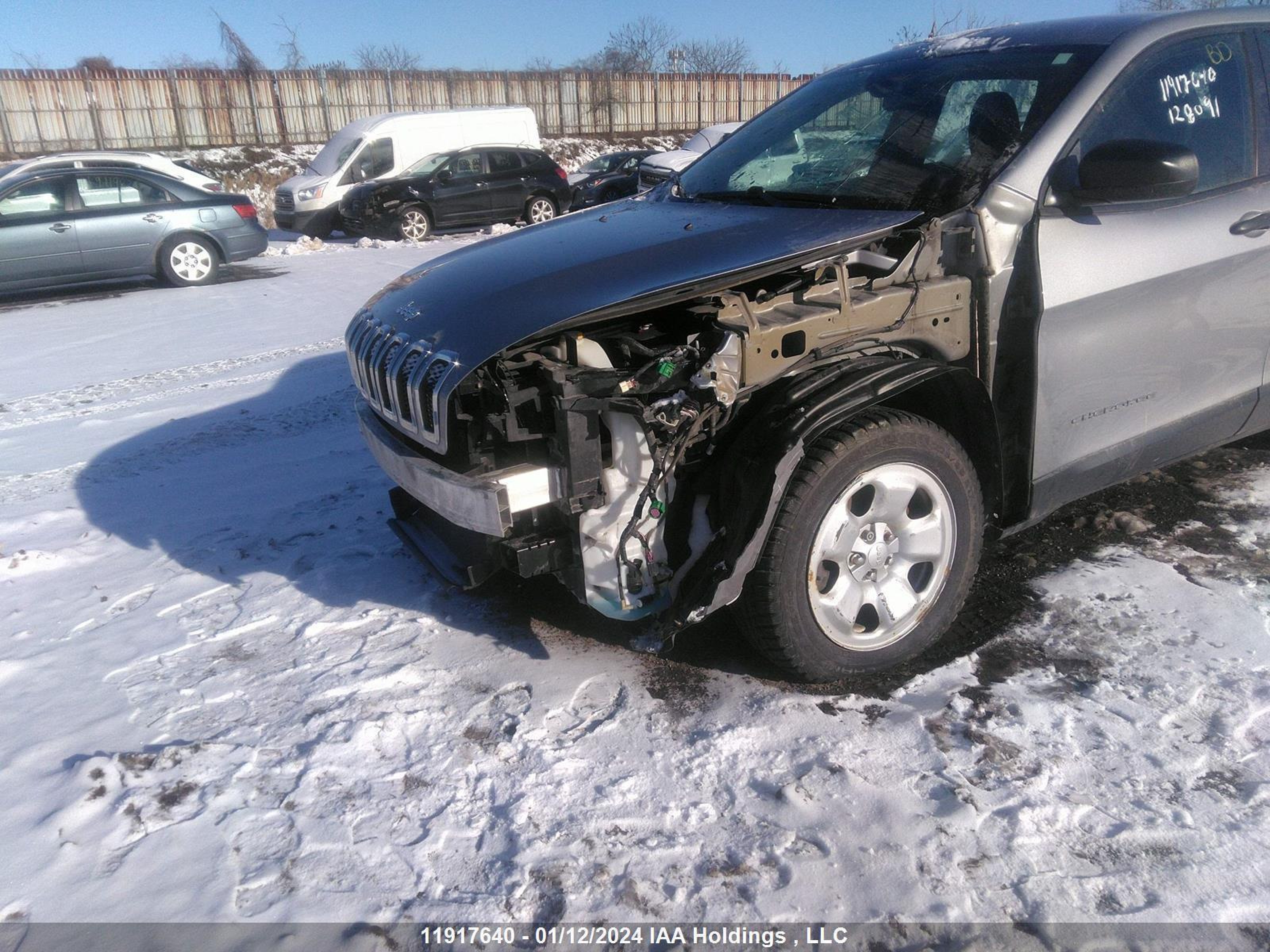 Photo 5 VIN: 1C4PJLAB3GW128091 - JEEP CHEROKEE 