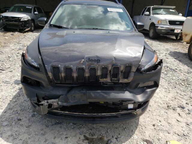 Photo 8 VIN: 1C4PJLAB3HW661351 - JEEP CHEROKEE 