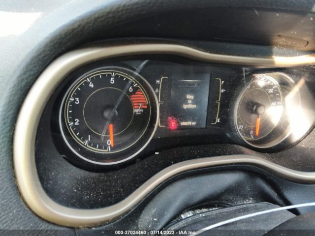 Photo 6 VIN: 1C4PJLAB4GW146356 - JEEP CHEROKEE 