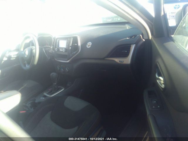 Photo 4 VIN: 1C4PJLAB4GW161195 - JEEP CHEROKEE 