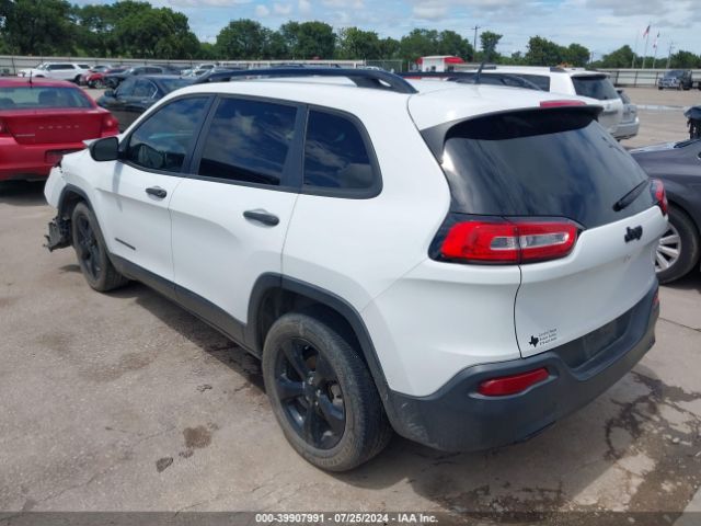 Photo 2 VIN: 1C4PJLAB4GW369318 - JEEP CHEROKEE 