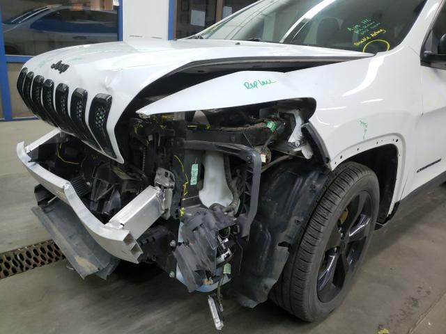 Photo 8 VIN: 1C4PJLAB4HW527027 - JEEP CHEROKEE 