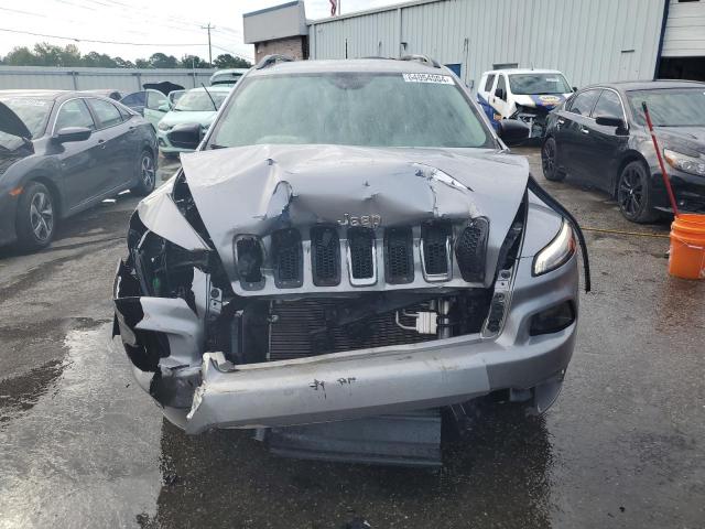 Photo 4 VIN: 1C4PJLAB5GW165840 - JEEP GRAND CHEROKEE 