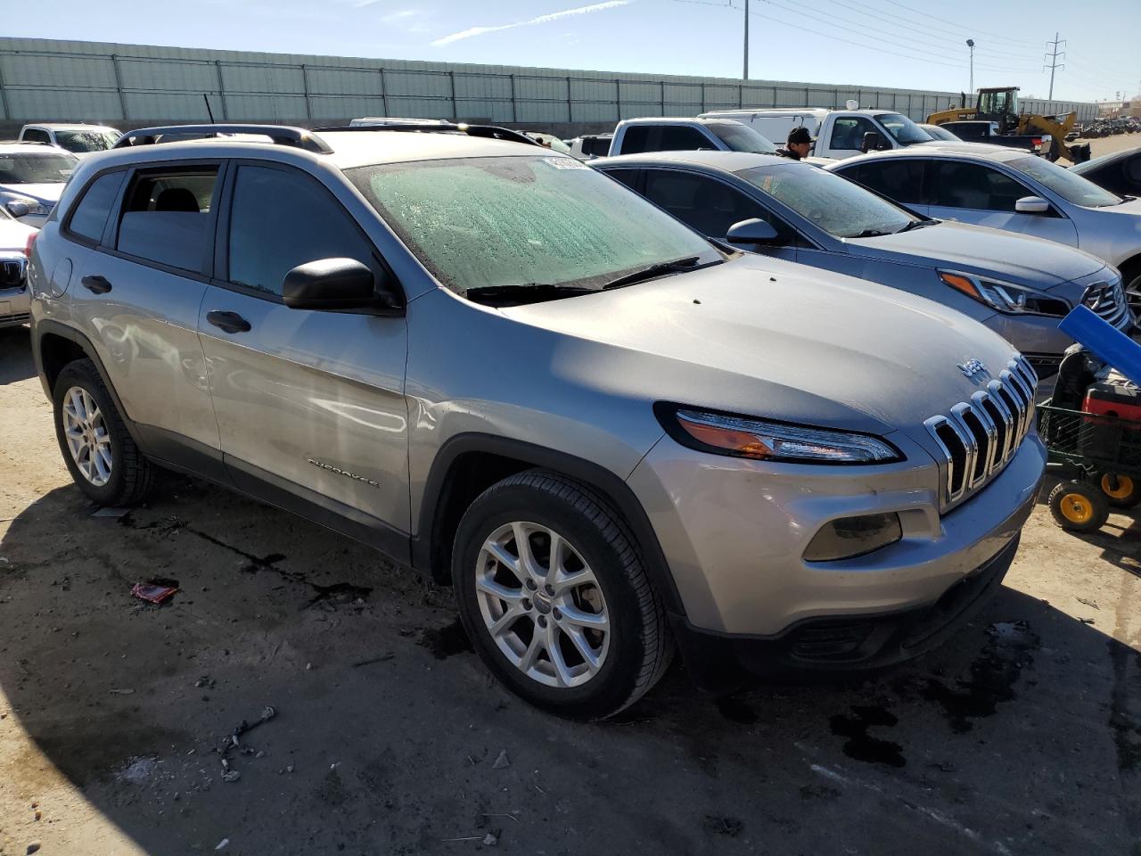 Photo 3 VIN: 1C4PJLAB7GW212172 - JEEP GRAND CHEROKEE 