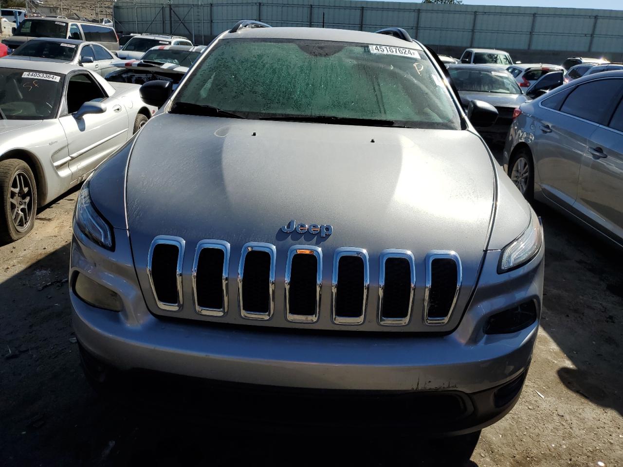 Photo 4 VIN: 1C4PJLAB7GW212172 - JEEP GRAND CHEROKEE 