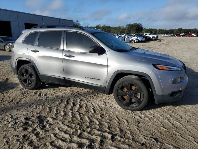 Photo 3 VIN: 1C4PJLAB7HW507757 - JEEP GRAND CHEROKEE 