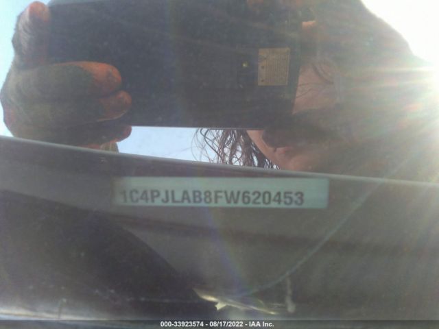 Photo 8 VIN: 1C4PJLAB8FW620453 - JEEP CHEROKEE 