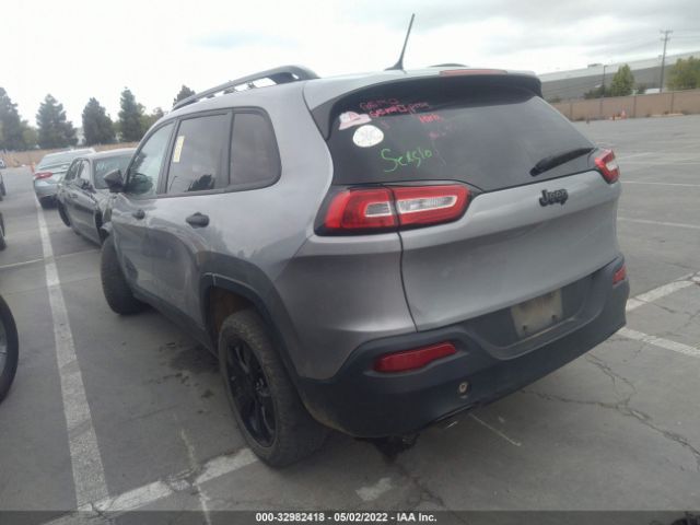 Photo 2 VIN: 1C4PJLAB8HW578496 - JEEP CHEROKEE 