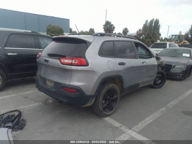 Photo 3 VIN: 1C4PJLAB8HW578496 - JEEP CHEROKEE 