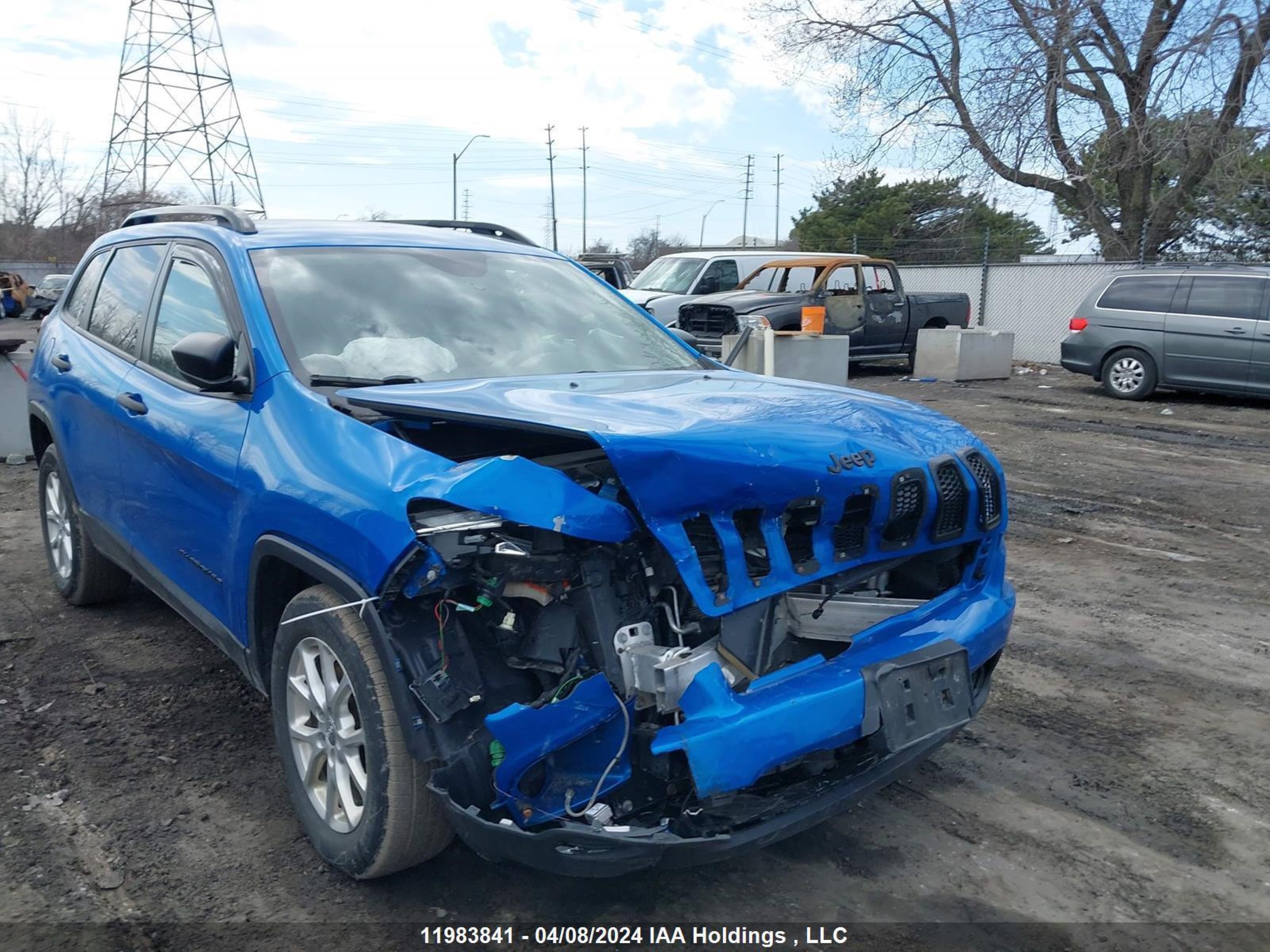 Photo 5 VIN: 1C4PJLAB8JD595204 - JEEP CHEROKEE 