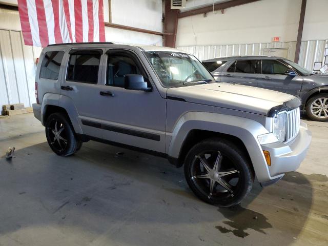 Photo 3 VIN: 1C4PJLAK0CW126650 - JEEP LIBERTY 