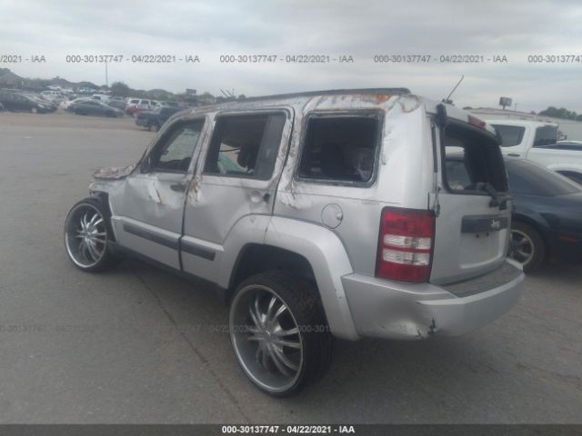 Photo 2 VIN: 1C4PJLAK0CW174570 - JEEP LIBERTY 