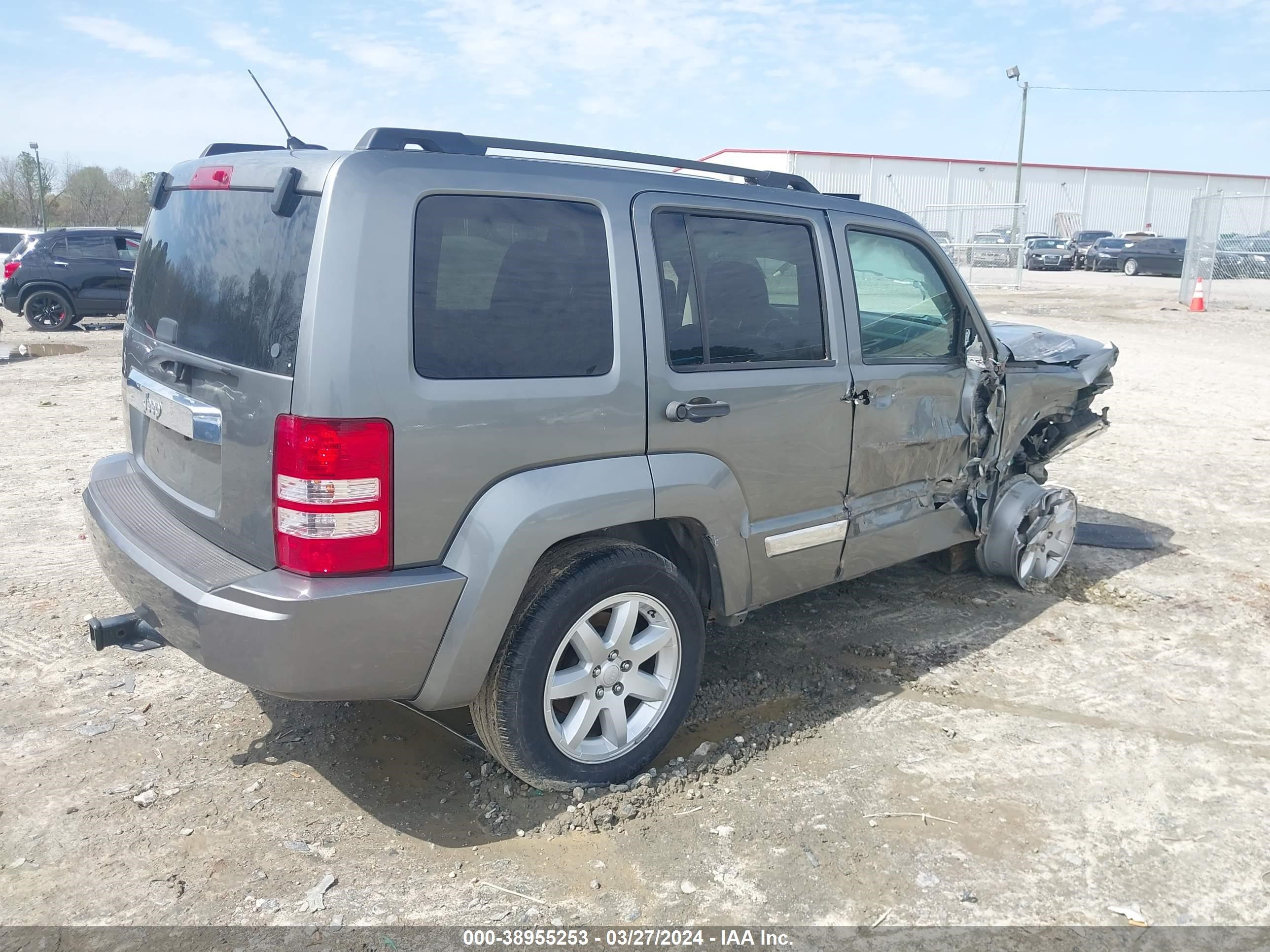 Photo 3 VIN: 1C4PJLAK0CW214114 - JEEP LIBERTY (NORTH AMERICA) 