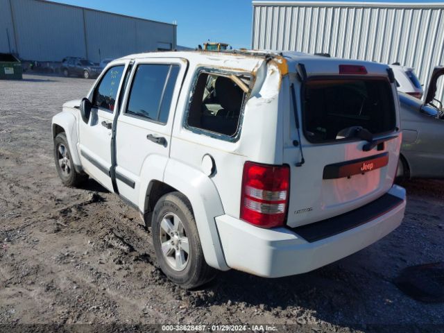 Photo 2 VIN: 1C4PJLAK2CW116718 - JEEP LIBERTY 