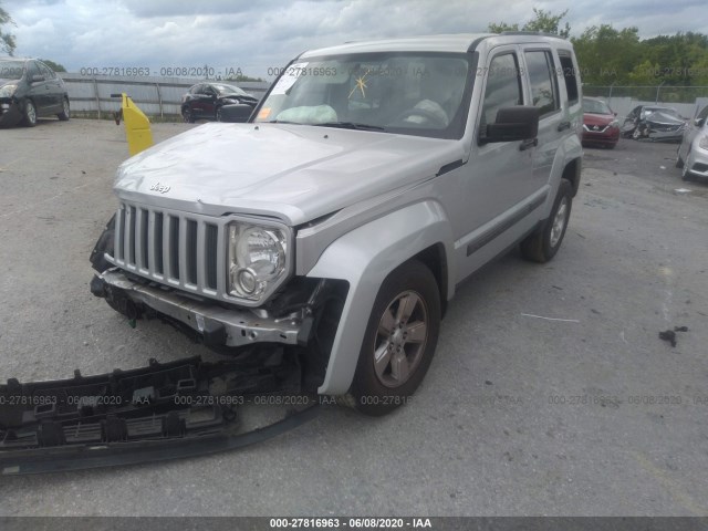 Photo 1 VIN: 1C4PJLAK2CW126617 - JEEP LIBERTY 