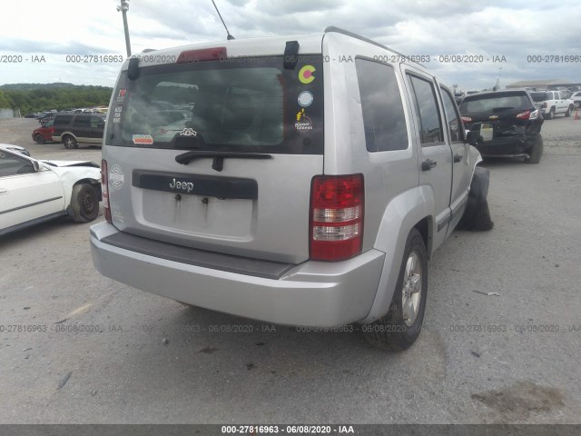 Photo 3 VIN: 1C4PJLAK2CW126617 - JEEP LIBERTY 