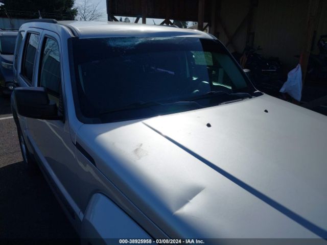 Photo 5 VIN: 1C4PJLAK2CW168785 - JEEP LIBERTY 