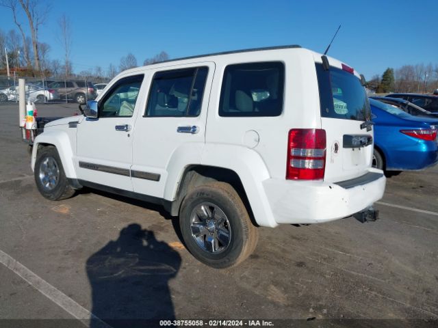 Photo 2 VIN: 1C4PJLAK2CW213370 - JEEP LIBERTY 