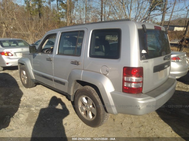 Photo 2 VIN: 1C4PJLAK2CW213532 - JEEP LIBERTY 