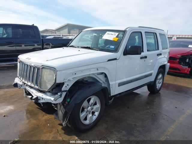 Photo 1 VIN: 1C4PJLAK3CW105632 - JEEP LIBERTY 