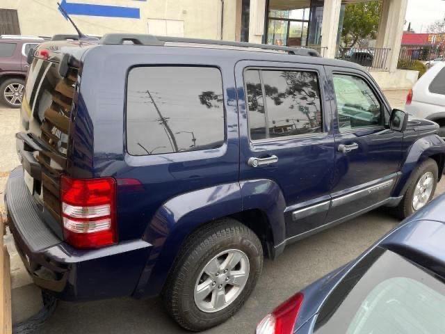 Photo 3 VIN: 1C4PJLAK3CW208162 - JEEP LIBERTY SP 