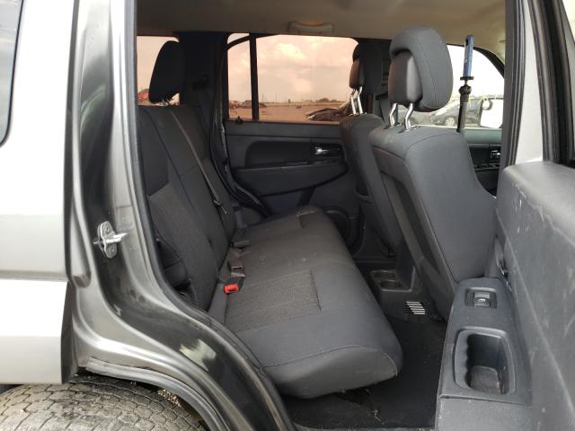 Photo 5 VIN: 1C4PJLAK4CW127459 - JEEP LIBERTY 