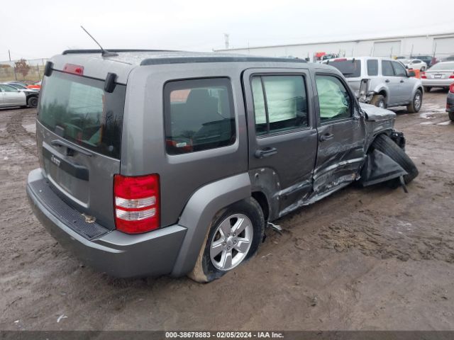 Photo 3 VIN: 1C4PJLAK4CW148957 - JEEP LIBERTY 