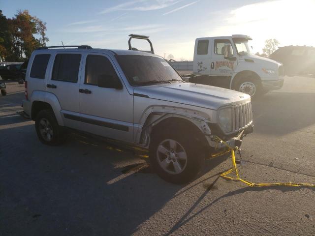 Photo 3 VIN: 1C4PJLAK4CW190951 - JEEP LIBERTY 