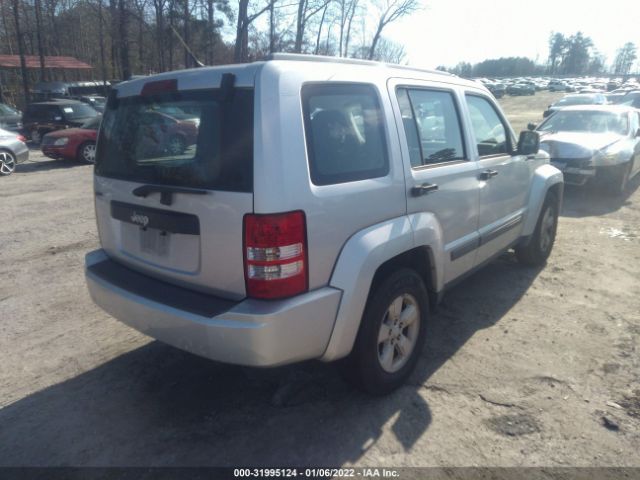 Photo 3 VIN: 1C4PJLAK5CW149020 - JEEP LIBERTY 