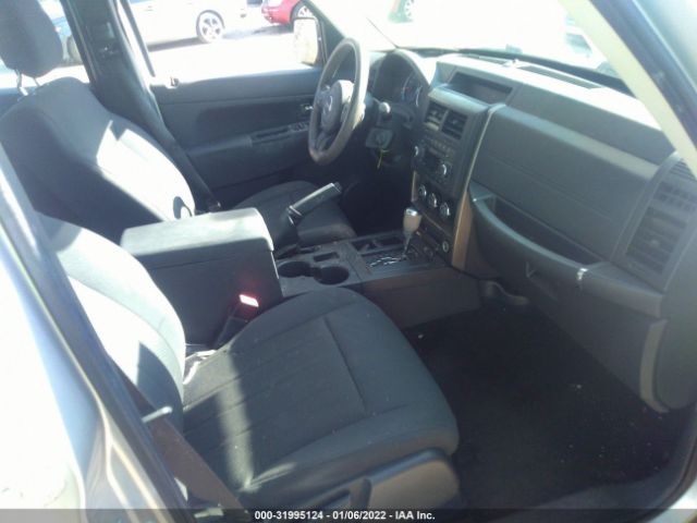 Photo 4 VIN: 1C4PJLAK5CW149020 - JEEP LIBERTY 