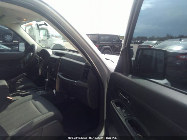 Photo 4 VIN: 1C4PJLAK6CW165954 - JEEP LIBERTY 