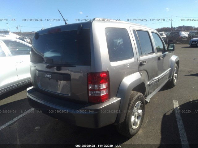 Photo 3 VIN: 1C4PJLAK6CW169907 - JEEP LIBERTY 