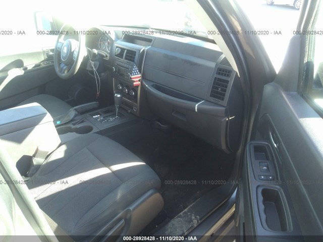 Photo 4 VIN: 1C4PJLAK6CW169907 - JEEP LIBERTY 