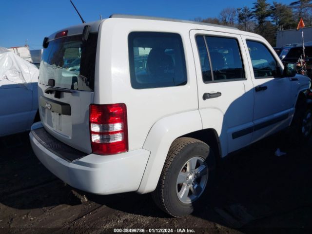 Photo 3 VIN: 1C4PJLAK7CW113541 - JEEP LIBERTY 