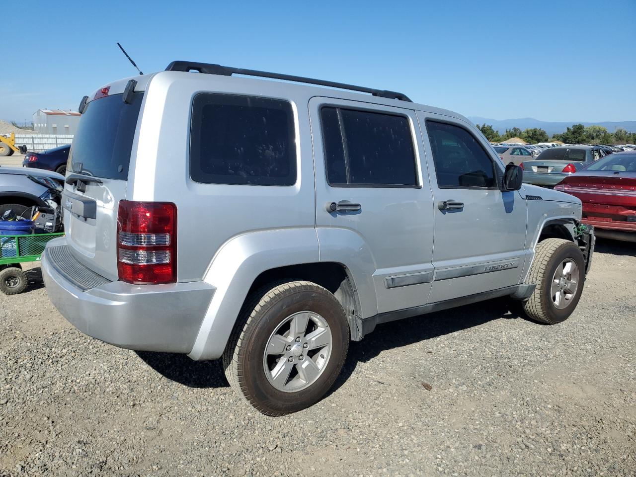 Photo 2 VIN: 1C4PJLAK7CW115760 - JEEP LIBERTY (NORTH AMERICA) 